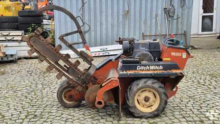 Lánctalpas kotrógép 0 [div] Koparka łańcuchowa DITCH WITCH 1620 KE (8)