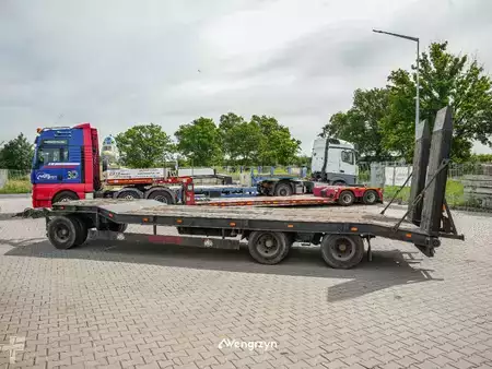 Ostatní 1994 Bauer ATU3-30S | Przyczepa 3 osiowa z najazdami (8)