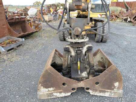 Pelle sur pneus 1992 Liebherr A 900 + Greifer | Chwytak (16)