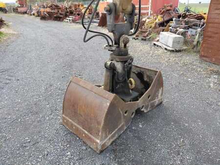 Pelle sur pneus 1992 Liebherr A 900 + Greifer | Chwytak (17)