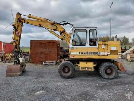 Pelle sur pneus 1992 Liebherr A 900 + Greifer | Chwytak (7)