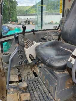 Lánctalpas kotrógép 2012 IHI 55NS (19)