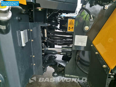 LiuGong CLG835H 329 HOURS - CE/EPA CERTIFIED