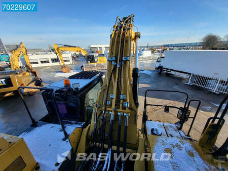 Escavadora de rastos 2015 Caterpillar 374 F L COMES WITH BUCKET (15)