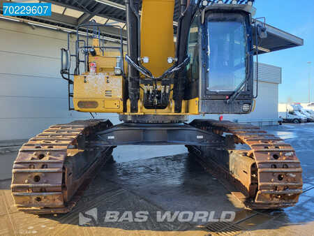 Escavadora de rastos 2015 Caterpillar 374 F L COMES WITH BUCKET (18)