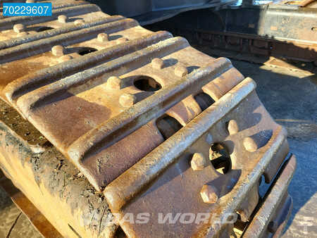 Escavadora de rastos 2015 Caterpillar 374 F L COMES WITH BUCKET (23)