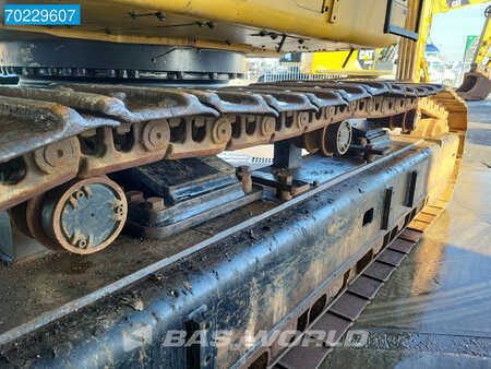 Escavadora de rastos 2015 Caterpillar 374 F L COMES WITH BUCKET (25)