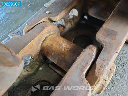 Escavadora de rastos 2015 Caterpillar 374 F L COMES WITH BUCKET (27)
