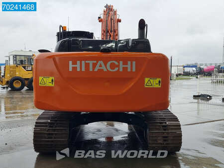 Hitachi ZX210 LC -7 NEW BUCKET