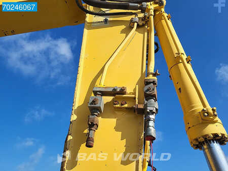 Escavatori cingolati 2006 Komatsu PC240 LC-8 (12)
