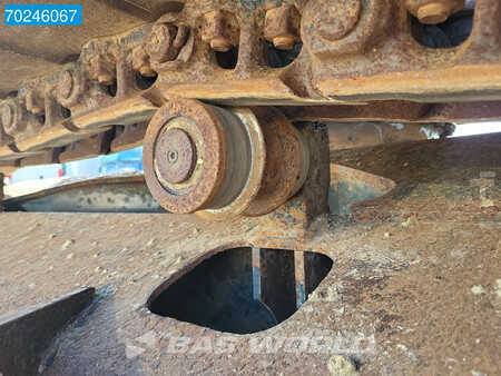Escavatori cingolati 2006 Komatsu PC240 LC-8 (18)