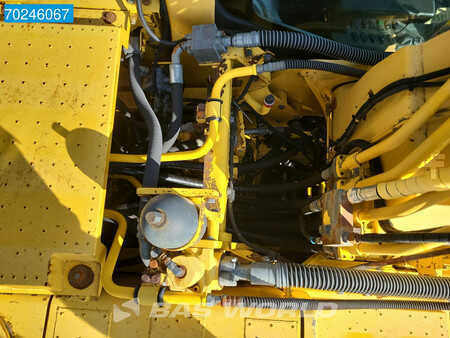Escavatori cingolati 2006 Komatsu PC240 LC-8 (24)