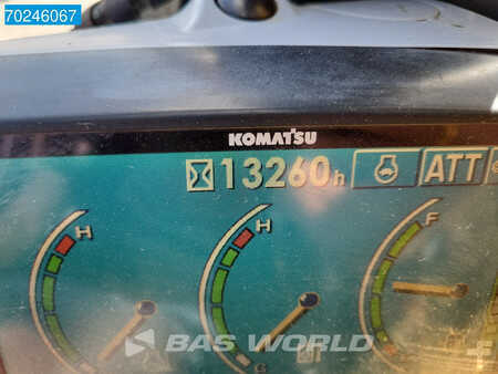Escavatori cingolati 2006 Komatsu PC240 LC-8 (32)