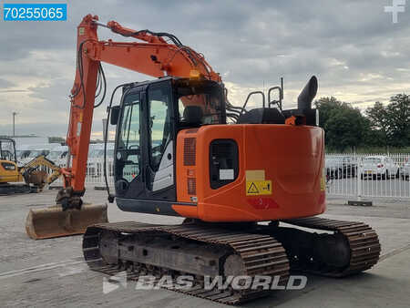 Hitachi ZX135 US-6