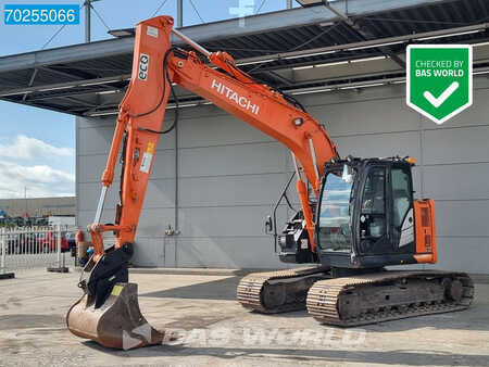 Hitachi ZX135 US-6