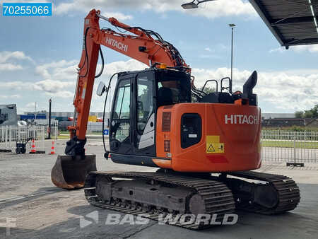 Hitachi ZX135 US-6