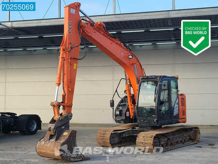 Hitachi ZX135 US-6