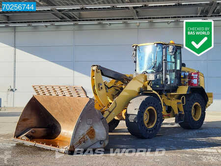 Caterpillar 930 M DEALER MACHINE