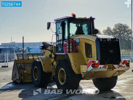 Caterpillar 930 M DEALER MACHINE