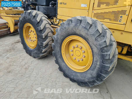 Grejdry 2008 Caterpillar 140M (15)