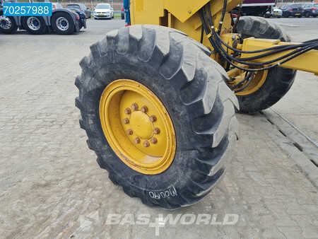 Grejdry 2008 Caterpillar 140M (18)