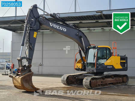 Kettenbagger 2016 Volvo EC220 E L EC220EL NEW TRACKS (1)