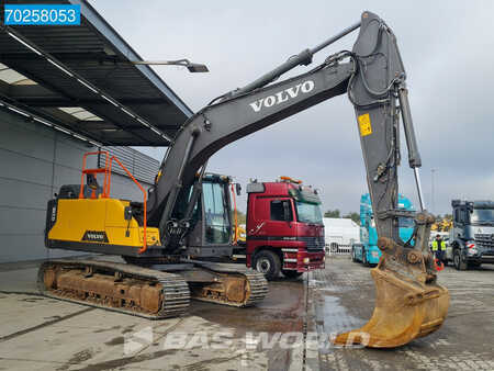 Kettenbagger 2016 Volvo EC220 E L EC220EL NEW TRACKS (3)