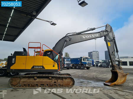 Kettenbagger 2016 Volvo EC220 E L EC220EL NEW TRACKS (7)