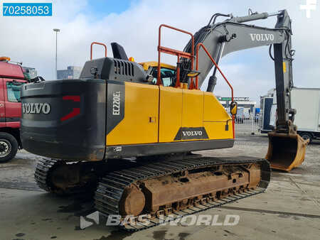 Kettenbagger 2016 Volvo EC220 E L EC220EL NEW TRACKS (8)