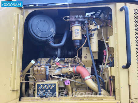 Grader 2008 Caterpillar 140M (17)