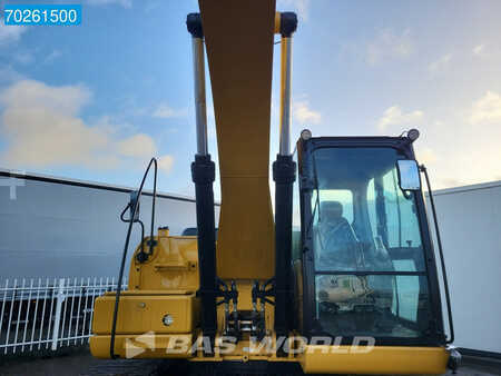 Caterpillar 323 D 3