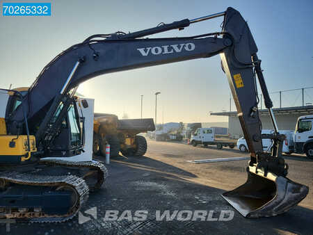 Kettenbagger 2012 Volvo EC220 D L 9999 2 BUCKETS (9)