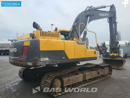 Volvo EC250 D L