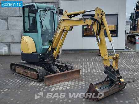 Yanmar VIO25 -4