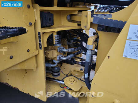 Carregadeira de rodas 2020 Caterpillar 930 M (13)