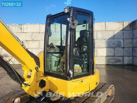 Mini excavators 2017 Caterpillar 305 E2 CR (34)