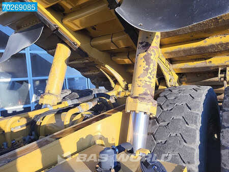 Caterpillar 772