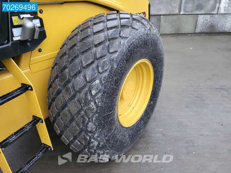 Single drum compactors 2023 Caterpillar CS10 GC A/C - LOW HOURS (13)