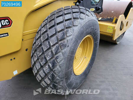 Single drum compactors 2023 Caterpillar CS10 GC A/C - LOW HOURS (14)