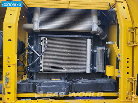Escavatori cingolati 2018 Komatsu PC240 LC-11 ROTOTILT (23)