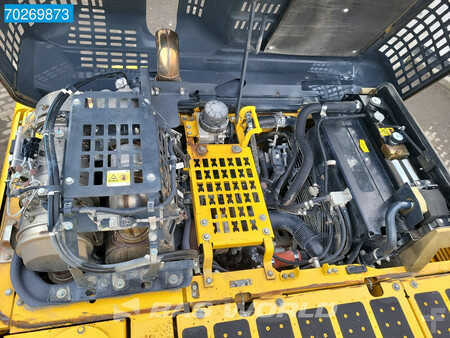 Escavatori cingolati 2018 Komatsu PC240 LC-11 ROTOTILT (26)