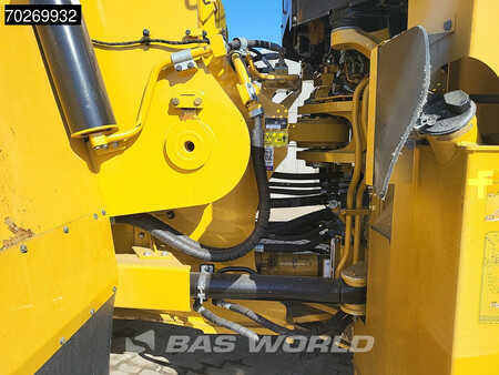 Carregadeira de rodas 2020 Caterpillar 988 K (23)