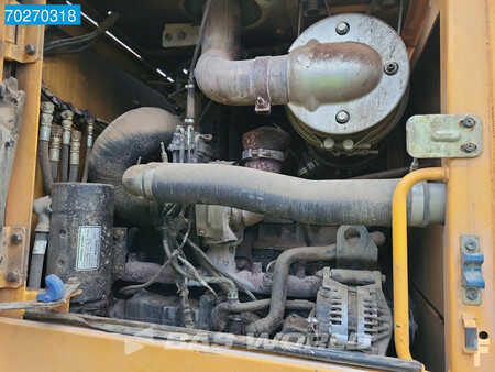 Wheel Loaders 2015 Hyundai HL760-9AWH (15)