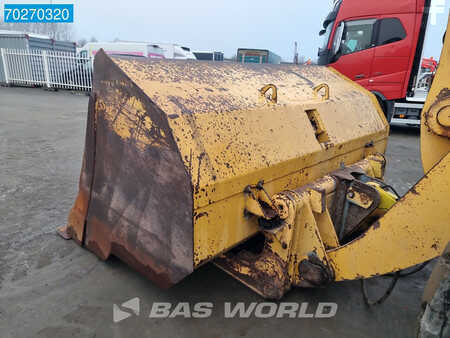 Kolové nakladače 2011 Komatsu WA380-6 (17)
