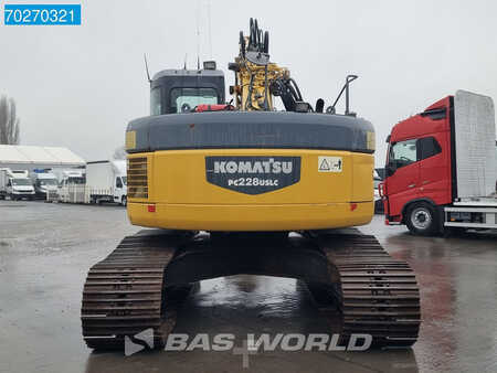 Komatsu PC228 US LC