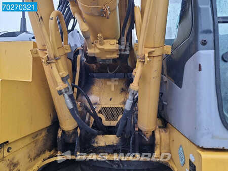 Kettenbagger 2004 Komatsu PC228 US LC (22)