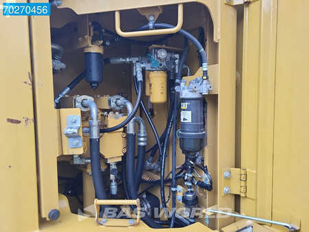 Excavadoras de cadenas 2017 Caterpillar 325 F L ROTOTILT - 2 BUCKETS (25)