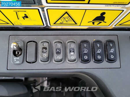 Excavadoras de cadenas 2017 Caterpillar 325 F L ROTOTILT - 2 BUCKETS (29)