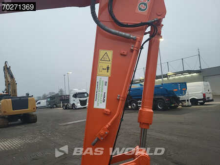 Kettenbagger 2015 Hitachi ZX225 USLC -5 (10)