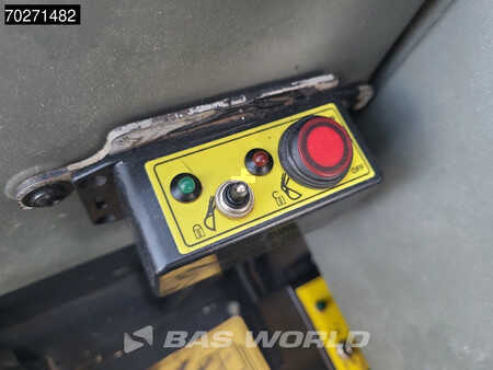 Mini kotrógép 2014 Yanmar VIO50-U (31)